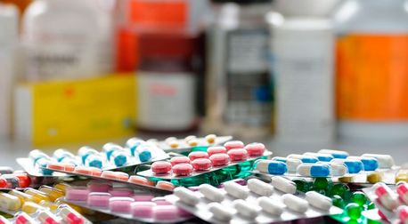 Variedad de medicamentos para dosificación